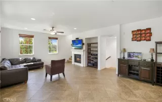 Photo #6: SR24096616 Listing