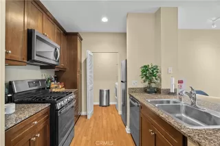 Photo #2: SR24121550 Listing