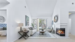 Photo #4: SR24144947 Listing 