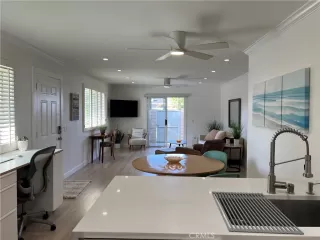 Photo #4: SR24181165 Listing