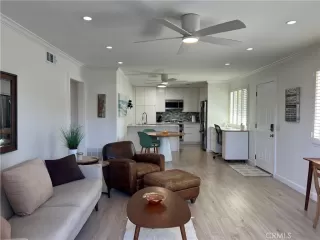 Photo #5: SR24181165 Listing