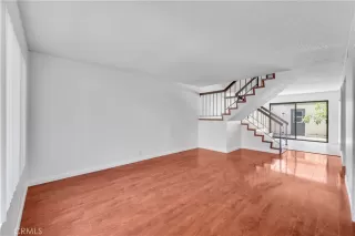 Photo #2: SR24195762 Listing 