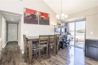 Photo #5: SR24210064 Listing 