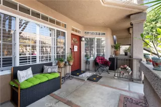 Photo #3: SR24210232 Listing 