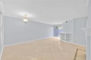 Photo #5: SR24229395 Listing 