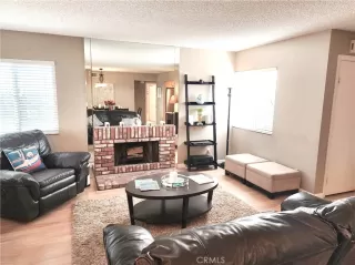 Photo #6: SR24233477 Listing 