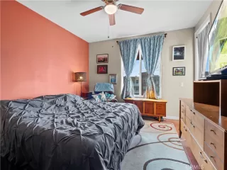 Photo #6: SR24244767 Listing