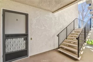 Photo #4: SR25017913 Listing