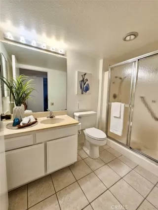 Photo #5: SR25034620 Listing 