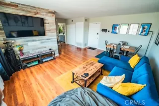 Photo #4: SR25057283 Listing