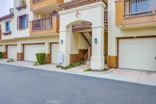 Photo #2: SR25058789 Listing 