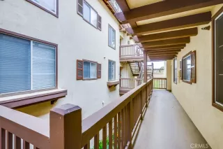 Photo #4: SR25058789 Listing 