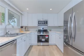 Photo #4: SR25069153 Listing 