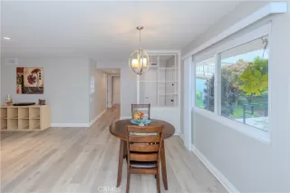 Photo #6: SR25069153 Listing 