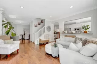 Photo #3: SR25132442 Listing 