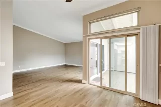 Photo #5: SR25235456 Listing 