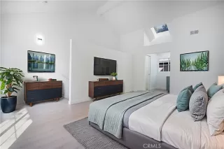 Photo #4: SR25254289 Listing 