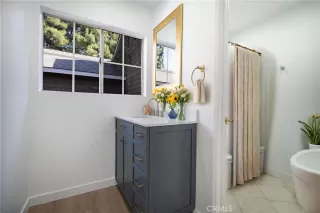 Photo #5: SR25254289 Listing 