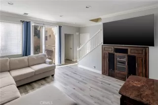 Photo #6: SR26012749 Listing 