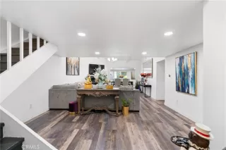 Photo #6: SR26039008 Listing 