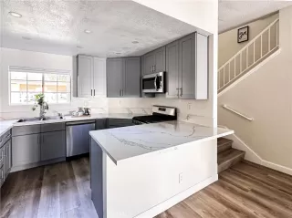 Photo #5: SR26070370 Listing 