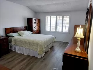 Photo #4: SR26075975 Listing 