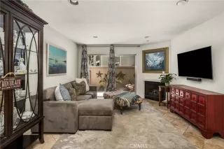 Photo #5: SR26110885 Listing 