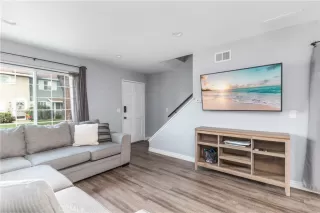 Photo #5: SW23086838 Listing 