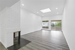 Photo #1: SW23148681 Listing