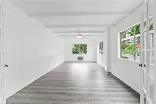 Photo #3: SW23148681 Listing