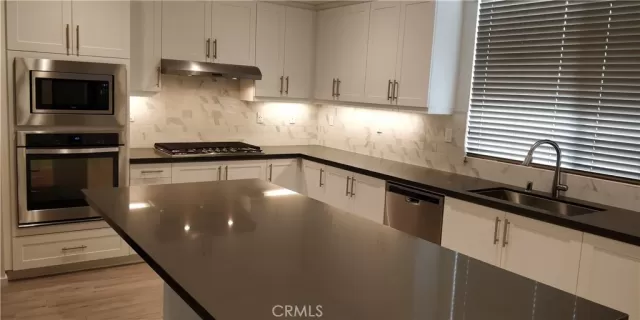 MLS: SW23158824 Condo For Sale