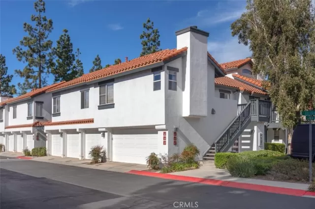 MLS: SW23165546 Condo For Sale