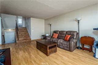 Photo #3: SW23194901 Listing 