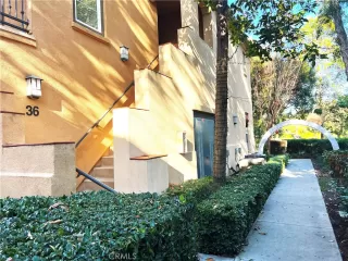 Photo #1: SW24002041 Listing