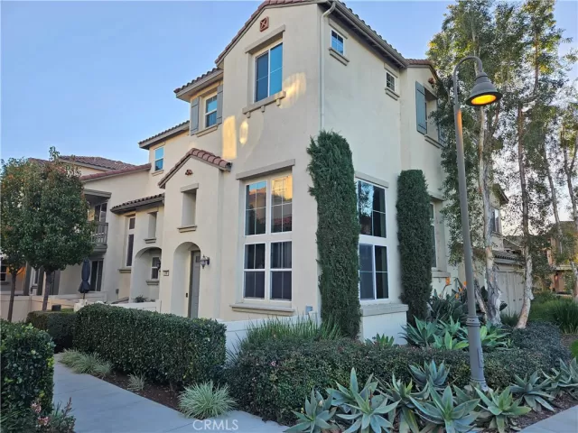 MLS: SW24005360 Condo For Sale