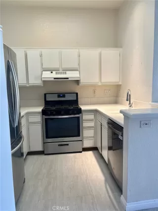 Photo #2: SW24028748 Listing 