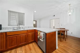 Photo #6: SW24092610 Listing 