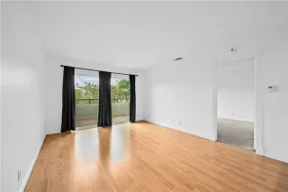 Photo #3: SW24113873 Listing