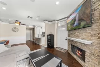 Photo #6: SW24191369 Listing 