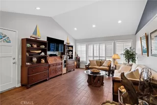 Photo #3: SW24193873 Listing 