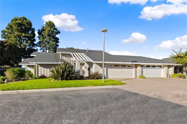 MLS: SW24224829 Condo For Sale