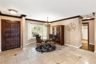 Photo #6: SW24224829 Listing 