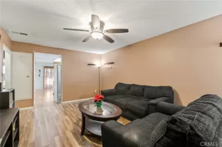 Photo #2: SW24245348 Listing 