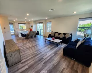 Photo #2: SW25032986 Listing