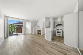 Photo #4: SW25075562 Listing