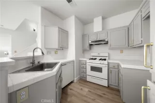 Photo #6: SW25075562 Listing