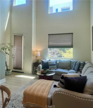 Photo #2: SW25082961 Listing 