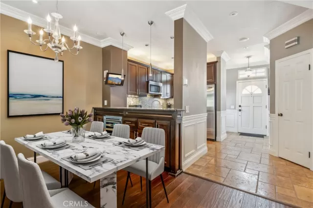 MLS: SW25087259 Condo For Sale