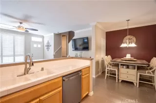 Photo #5: SW25137681 Listing