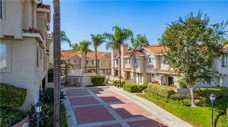 Photo #3: SW25153036 Listing 